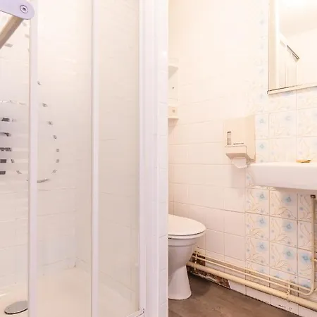 Des Bains 2*