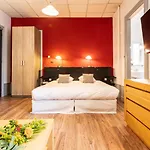 Des Bains Hotell 2*